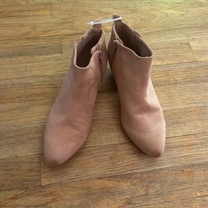Old Navy pinkish tan ankle boots